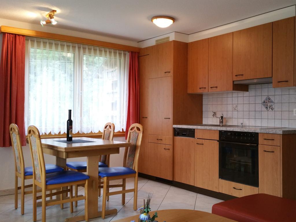 Ferienhaus Antigua Saas-Grund Phòng bức ảnh
