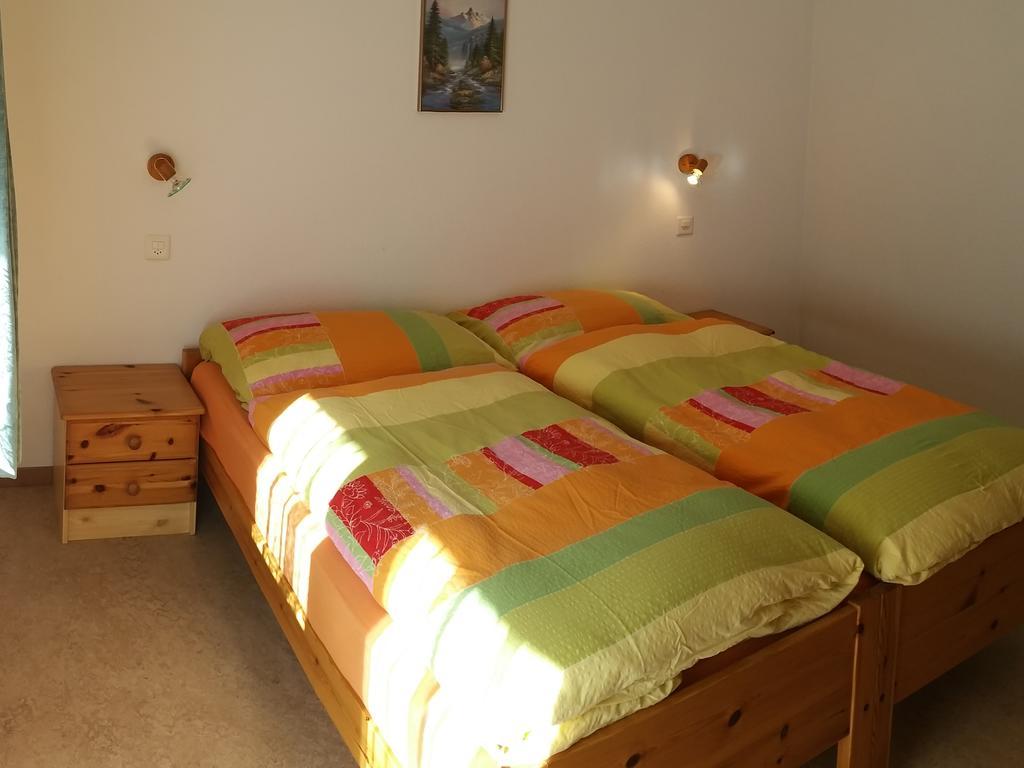 Ferienhaus Antigua Saas-Grund Phòng bức ảnh